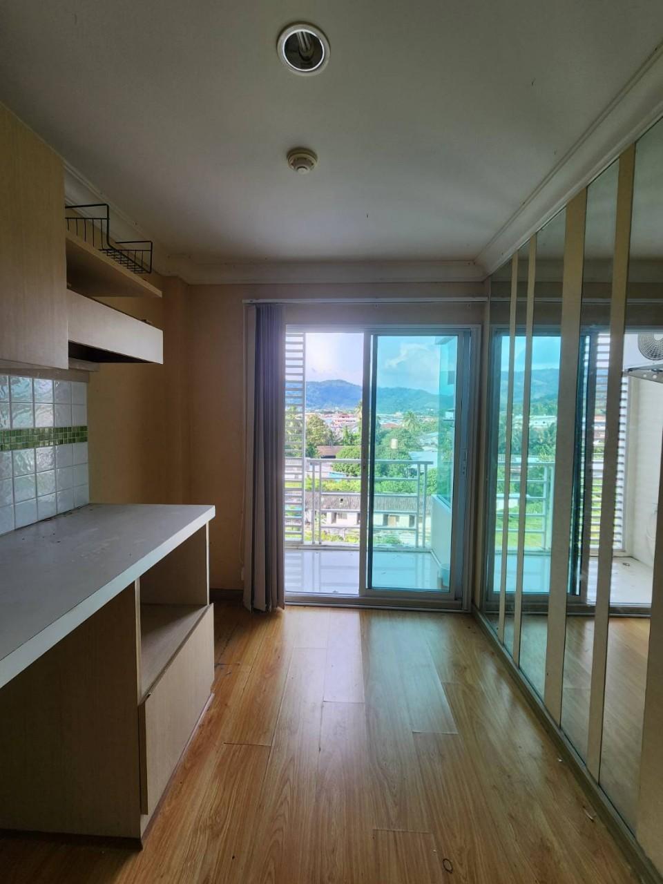 Plus Condo 1 WR-02676 10